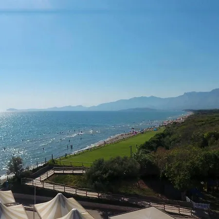Belvilla By Oyo Villaggio C2 Chalet Baia Domizia