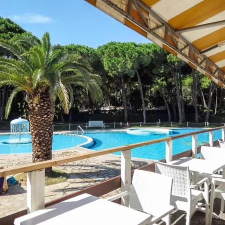 Chalet Belvilla By Oyo Villaggio C2 Baia Domizia